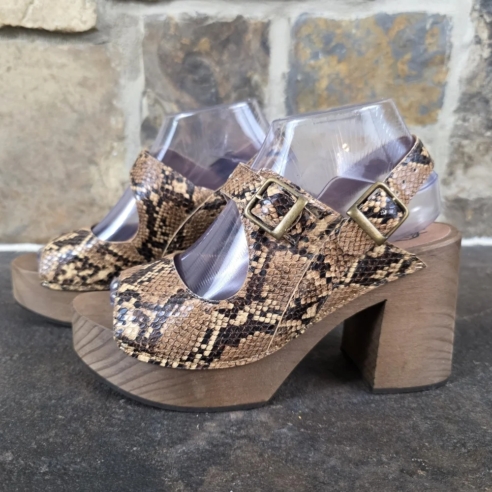 NEW Free People Belems Snake Clogs Platform Sandals Wooden Heels